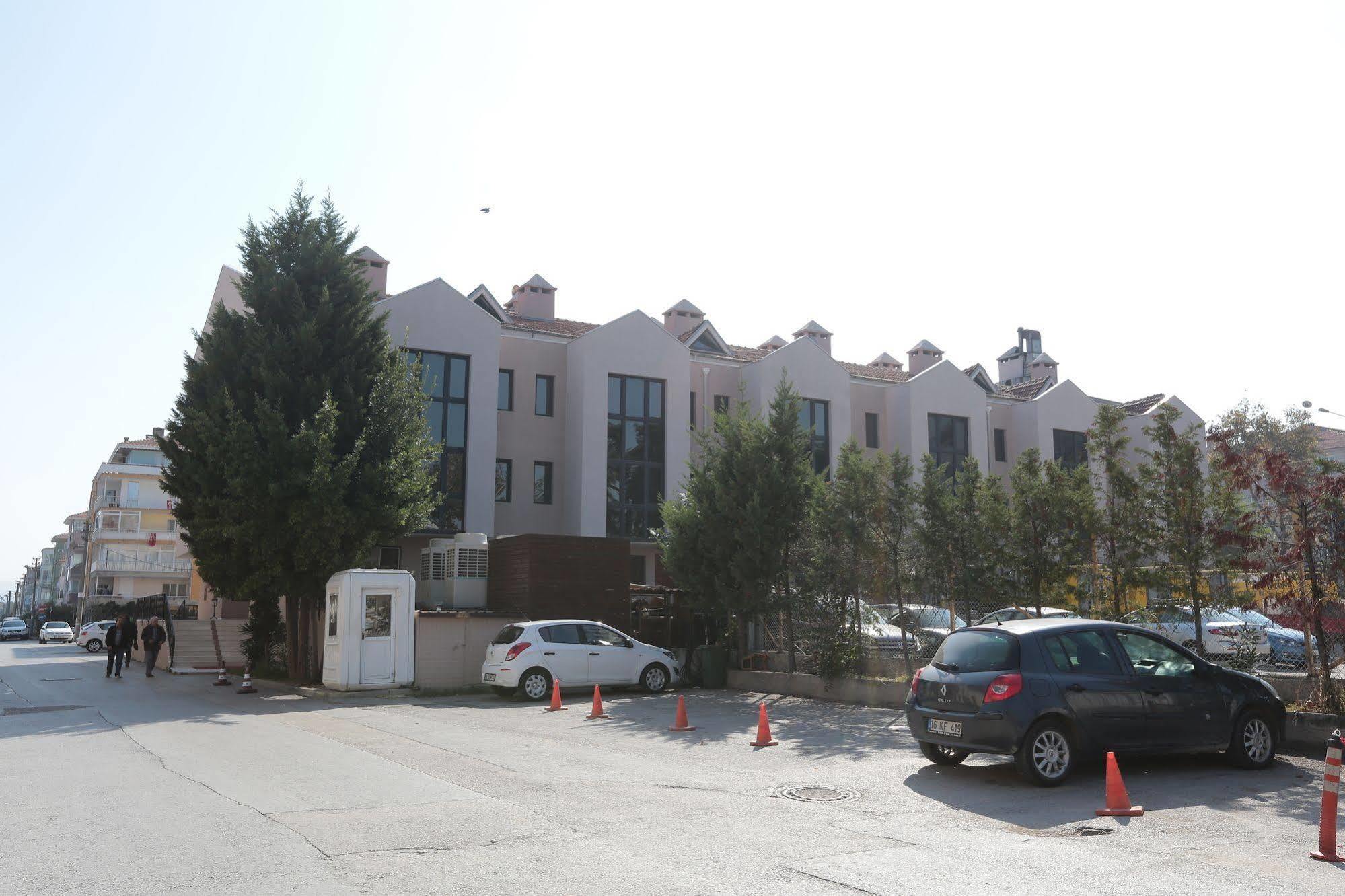 Montania Town Hotel Mudanya Exterior foto